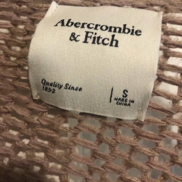 Abercrombie sweater - Picture 2 of 4